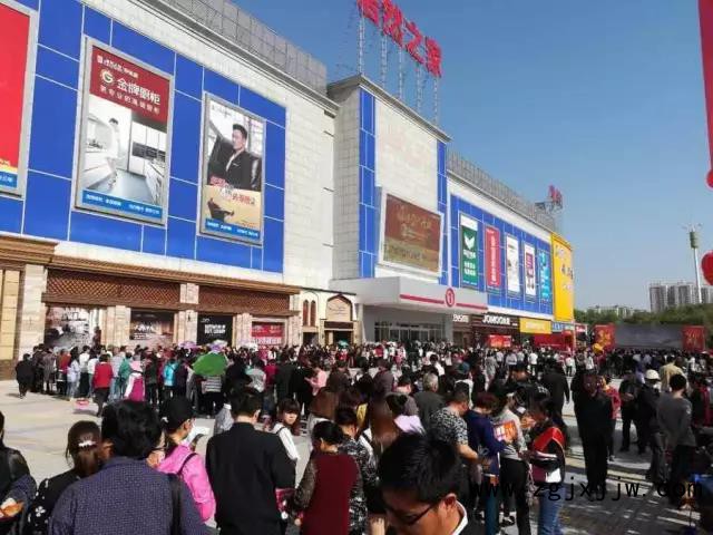 家居行業(yè)遇冷卻依然加速擴(kuò)張，居然、紅星在所謂的算盤