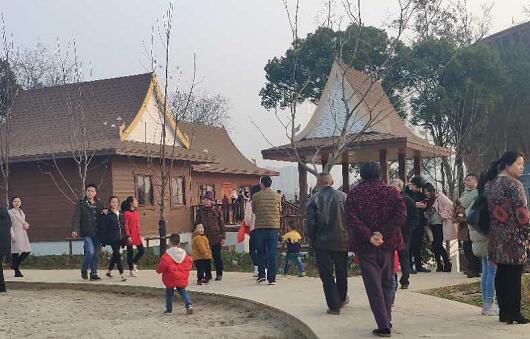 大年初一 南康家居特色小鎮(zhèn)人山人海3