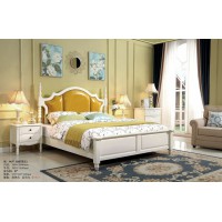木佰創(chuàng)美式家具：象牙白美式壓紋床063#（油蠟黃皮）
