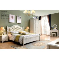 木佰創美式家具：象牙白美式壓紋床062#（淺黃拉扣）