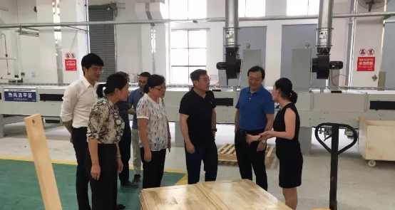 江西省工信廳著重調(diào)研南康區(qū)家具生產(chǎn)線智能化改造情況