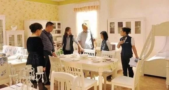 家具銷售中的尷尬瞬間，6大策略幫你輕松破解！