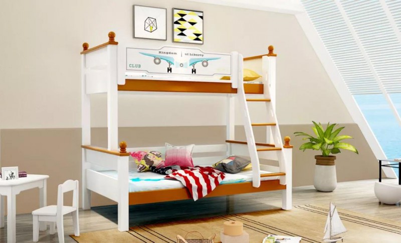 E8BA38 自由王國:全原木兒童家具