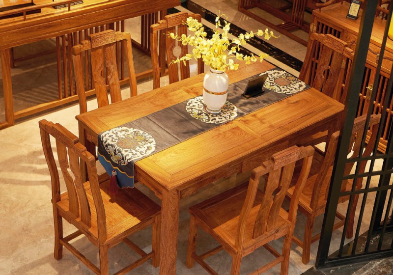 詩(shī)意東方新中式紅木：錦上添花餐臺(tái)