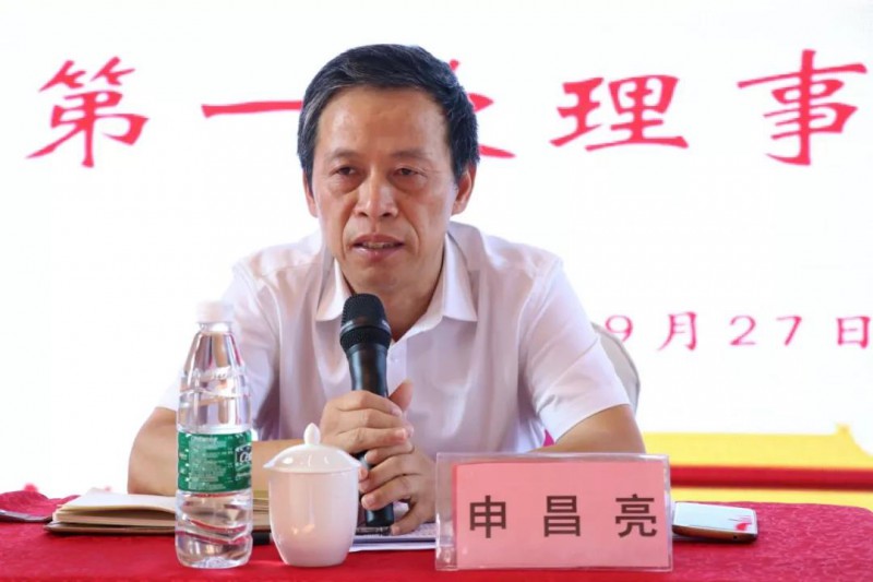 南康區(qū)家具產(chǎn)業(yè)促進局副局長申昌亮