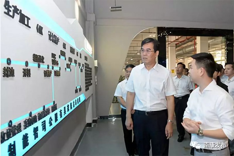 炳軍書記來南康了，對南康現(xiàn)代家居發(fā)展提了這些建議2