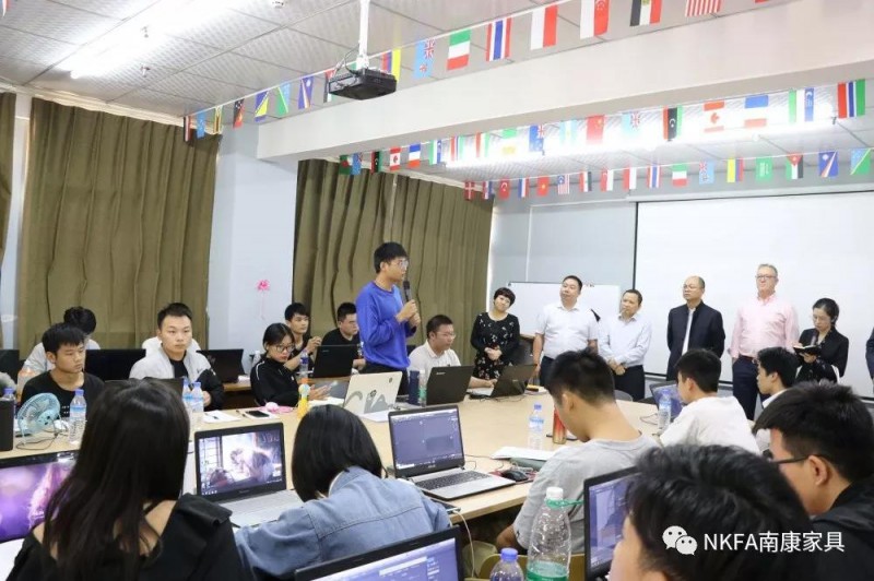 中國教育國際交流協會國際職業代表團一行考察南康家具產業16