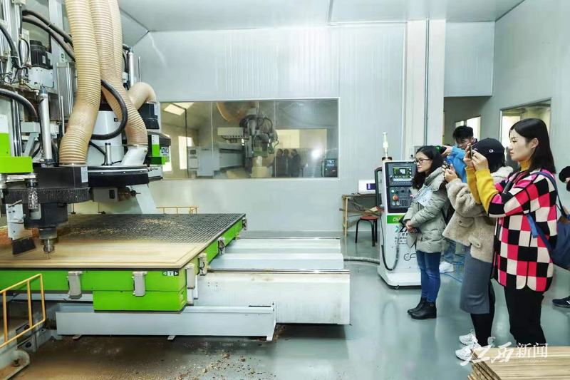 機器打磨一次成型