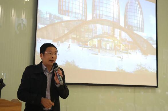 南康工業(yè)（家具）設(shè)計中心主任鐘裕華