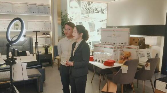 直播賣貨，最近在家具業突然火了！