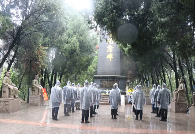 清明時節,南康家具行業退役軍人文明祭奠緬懷先烈