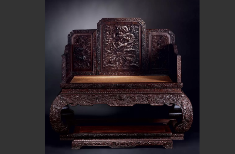 御制紫檀雕云龍紋寶座