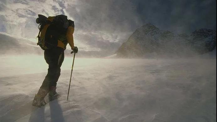 逆風出擊、轉型升級