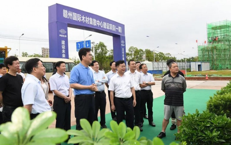 李炳軍在南康區(qū)蹲點調研：加快推進現(xiàn)代家具產業(yè)轉型升級做大做強