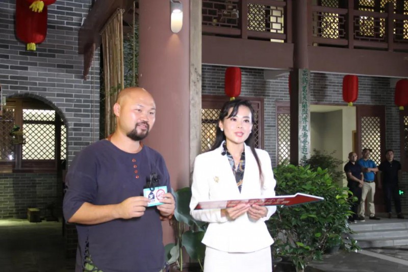 家居小鎮特殊建筑&mdash;&mdash;四合院也首次以直播的方式與全國網友見面