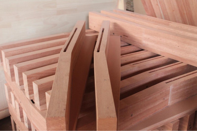 南洋花梨木家具廠家原料實(shí)拍3