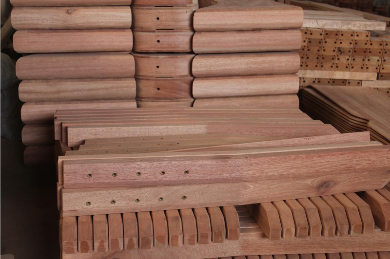 南洋花梨木家具廠家原料實(shí)拍5