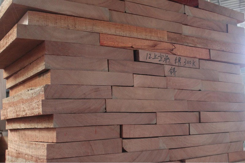 南洋花梨木家具廠家原料實(shí)拍12