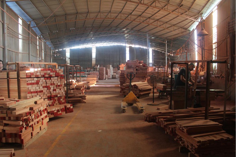 南洋花梨木家具廠家原料實(shí)拍14