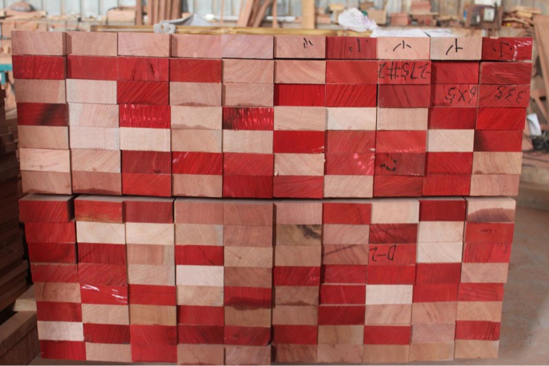 南洋花梨木家具廠家原料實(shí)拍18