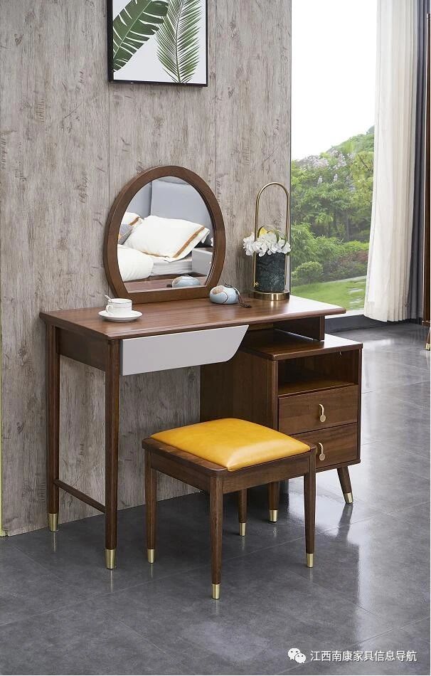 江西南康金絲檀木家具產品13