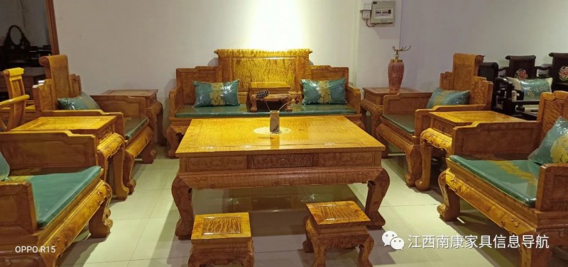 江西贛州南康金絲楠木家具產品10