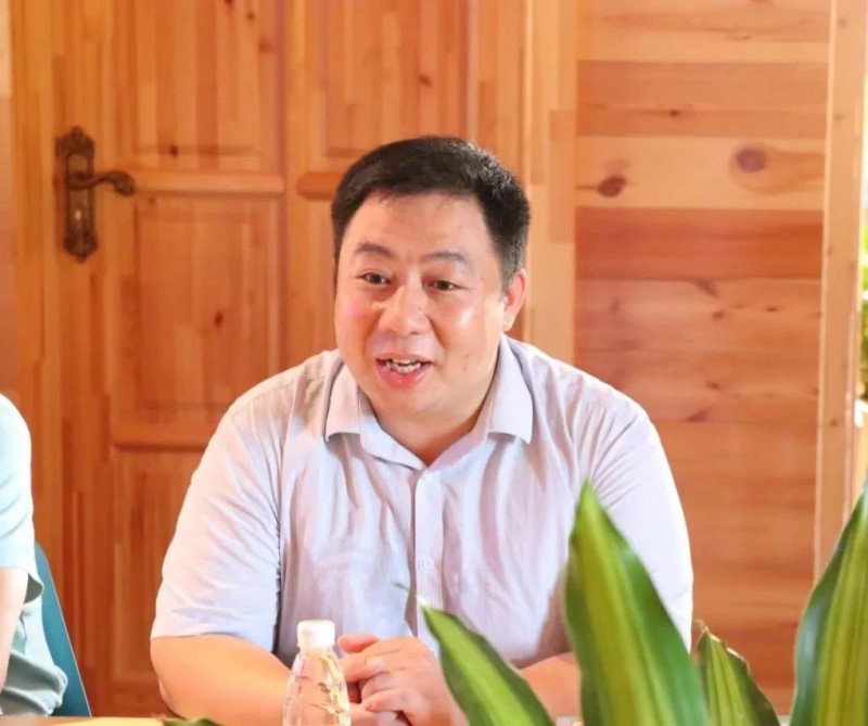 區家具協會會長顧劍廈