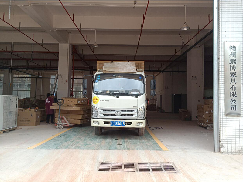 江西南康餐桌椅生產(chǎn)廠家1