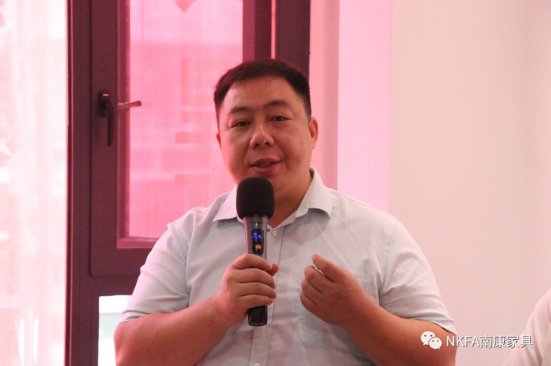 區家具協會會長顧建廈