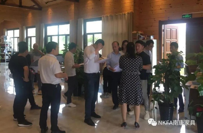 第七屆家具產業博覽會的火熱備展工作