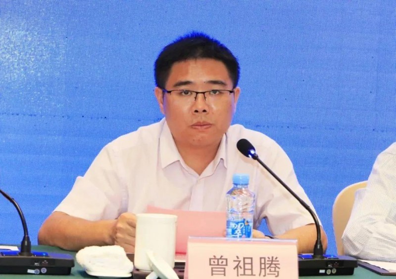 區商務局局長曾祖騰