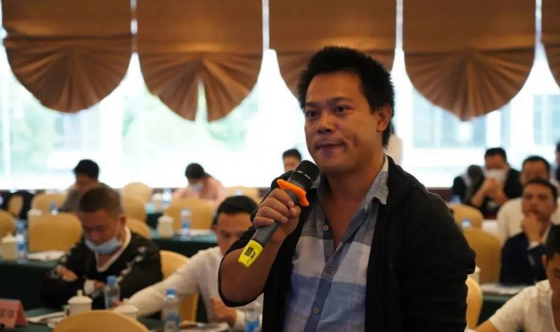 江南都市報記者提問