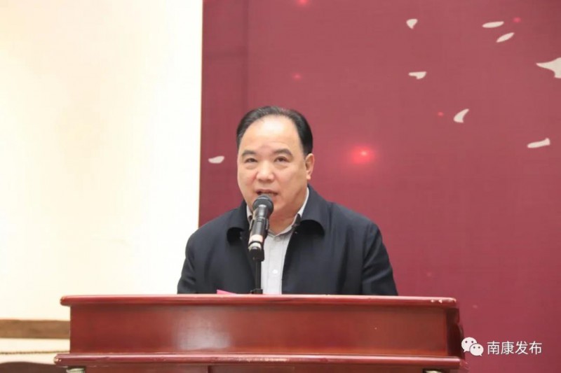 區領導黃琨致辭