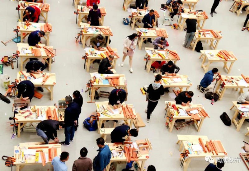 比賽現場場面壯觀