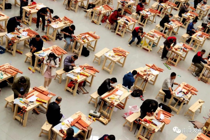 比賽現場場面壯觀