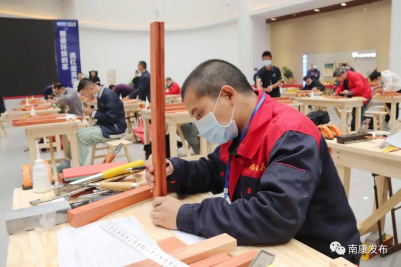 全情投入到8小時的手工制作