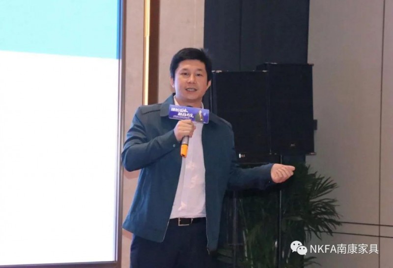 區家具產業促進局副局長劉濤