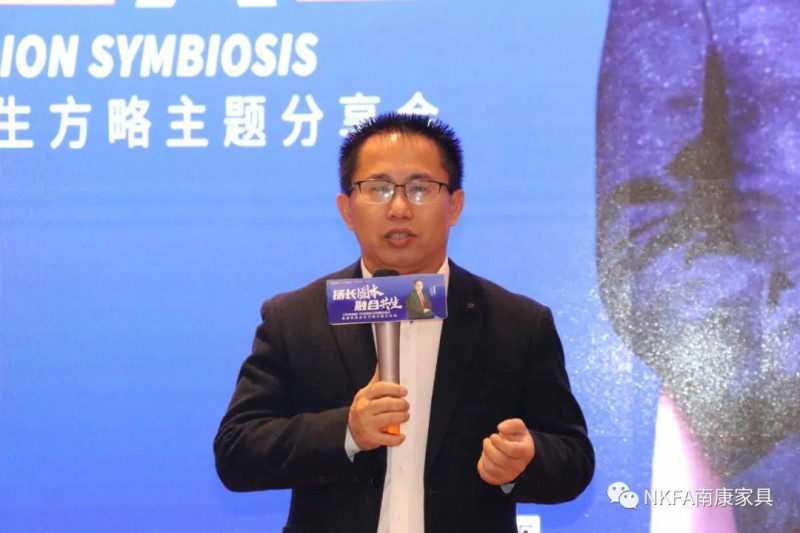 區家具協會常務副會長溫世通