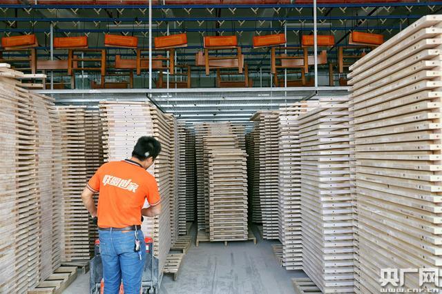 南康家具產(chǎn)業(yè)規(guī)模已達(dá)1800億元