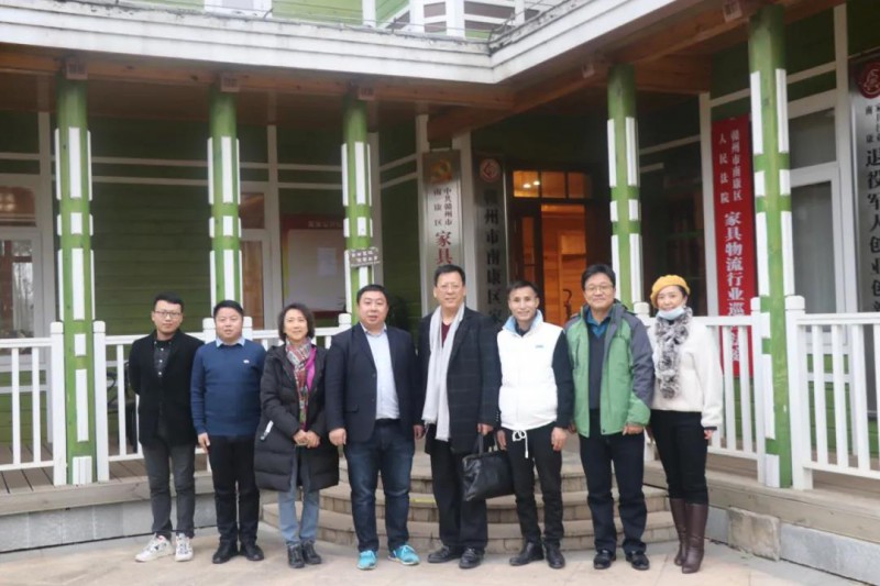 區家具協會會長顧建廈，區家具協會秘書長劉桂林，執行秘書長楊劍先后陪同考察