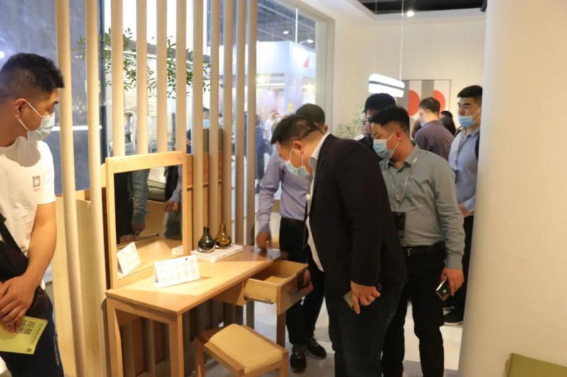 南康家具產品設計元素的凸顯，產品風格符合市場流行走向