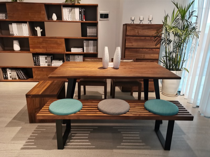 青侖德式極簡北美黑胡桃木家具展廳