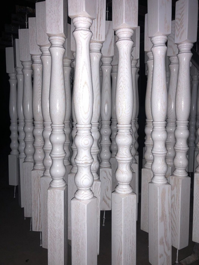 江西贛州實(shí)木樓梯廠家展廳實(shí)拍1