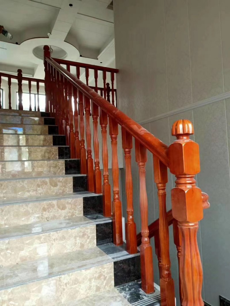 江西贛州實(shí)木樓梯廠家工程案例2