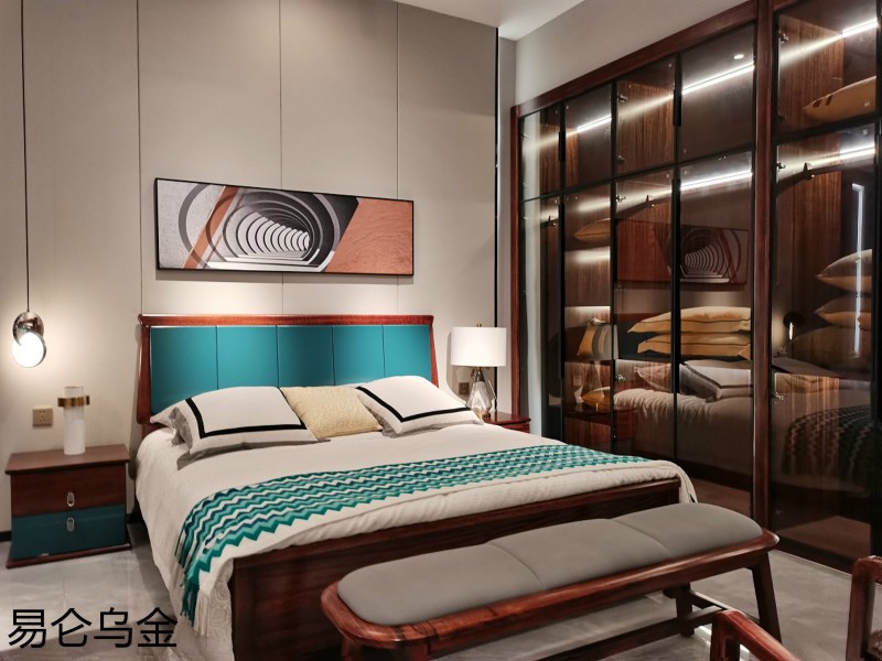 易侖烏金家具展廳實(shí)拍7