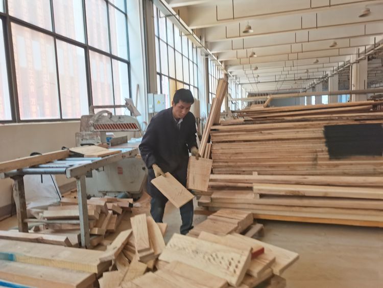 江西南康白坯家具加工廠家13