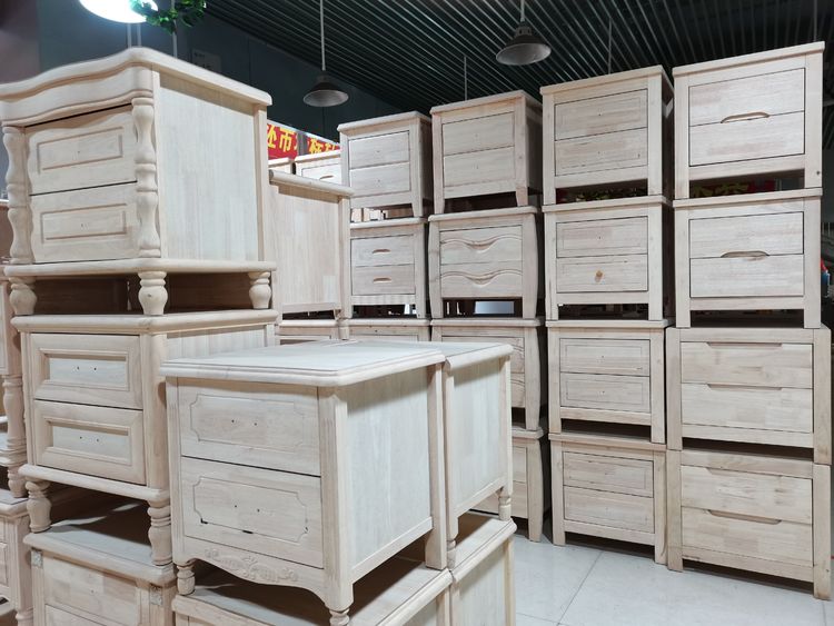 南康光明白坯實木床家具加工市場展廳實拍