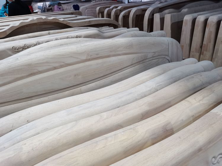 南康光明白坯實木床家具加工市場展廳實拍