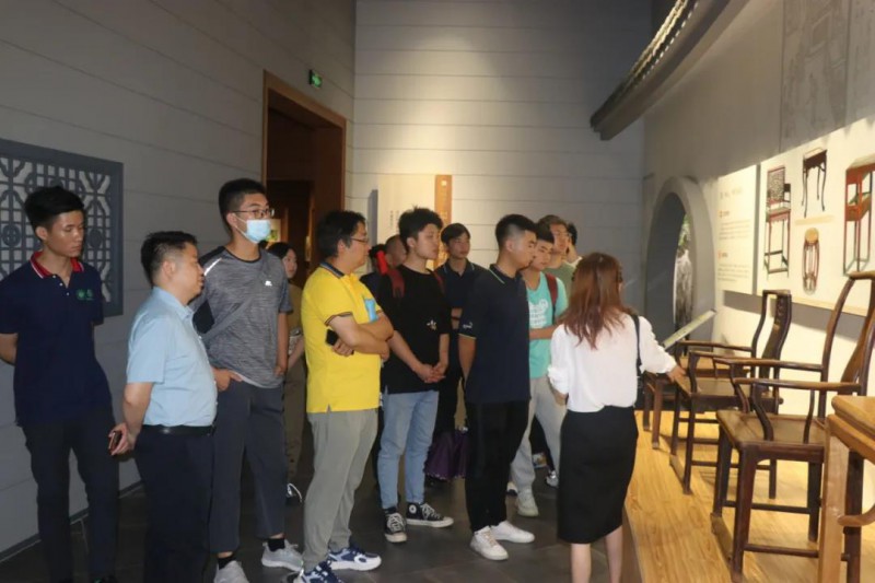 集訓隊一行抵達家居小鎮2