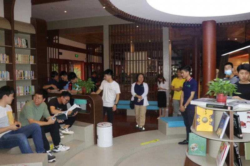 集訓隊一行抵達家居小鎮3